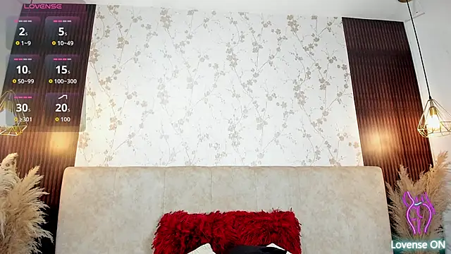 Snapshot of RubyMonroe_ chatting on October 17, 2025, 7:16 pm RubyMonroe online show from October 17, 2025, 7:16 pm