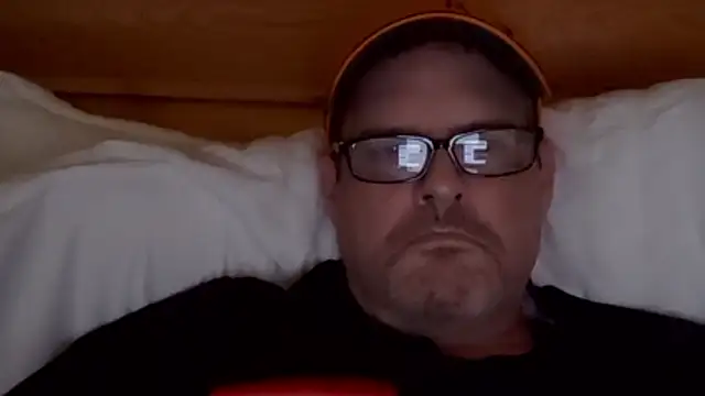 One Man For You online show from December 4, 2025, 6:16 pm