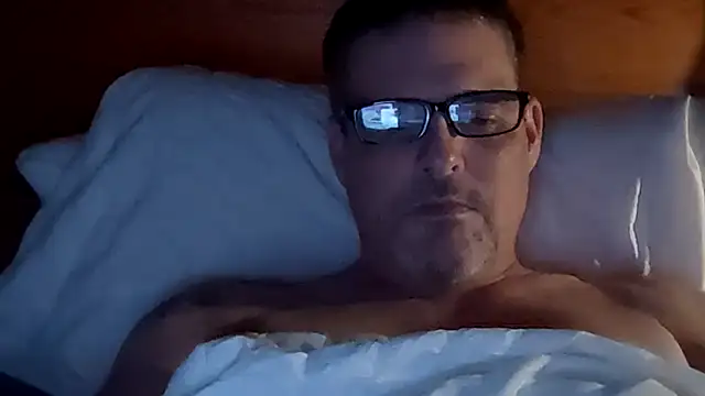 One Man For You online show from December 16, 2025, 11:43 pm