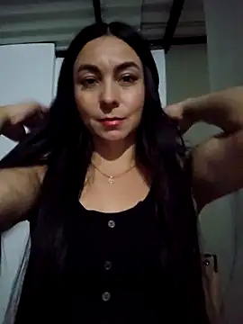 Snapshot of Ms_milarose chatting on September 30, 2025, 1:10 am Ms milarose online show from September 30, 2025, 1:10 am