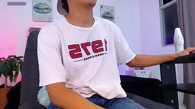 david santos16 online show from November 1, 2025, 12:01 am