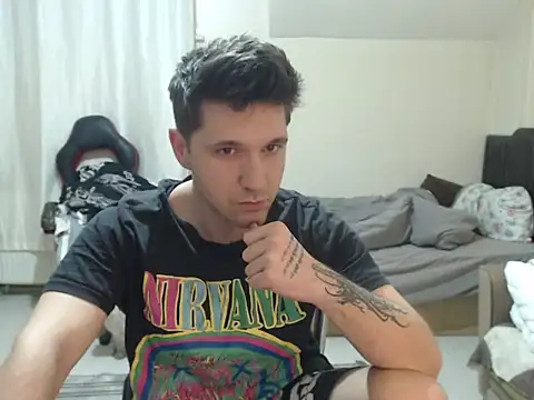 Snapshot of 2handsomemann chatting on April 8, 2026, 7:14 pm 2handsomemann online show from April 8, 2026, 7:14 pm