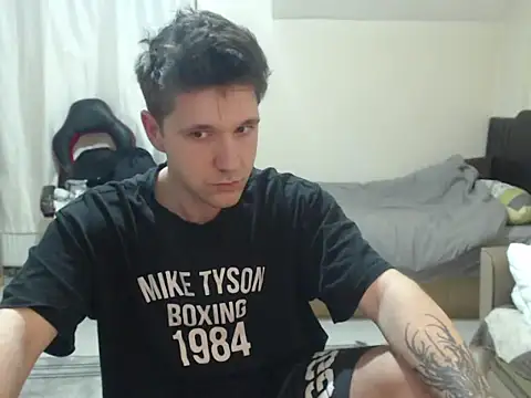 Snapshot of 2handsomemann chatting on April 9, 2026, 6:35 pm 2handsomemann online show from April 9, 2026, 6:35 pm