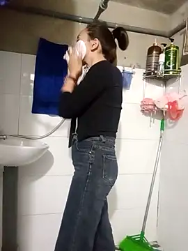 Snapshot of sulove_xx chatting on March 23, 2026, 8:29 am sulove xx online show from March 23, 2026, 8:29 am