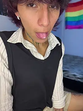 Snapshot of bellamy_095 chatting on February 17, 2026, 8:59 pm bellamy 095 online show from February 17, 2026, 8:59 pm