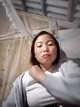 Annaacutee online show from December 2, 2025, 12:21 pm