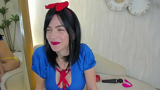 Velora   online show from September 30, 2025, 4:06 am