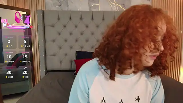 Snapshot of Suxan_White_ chatting on November 6, 2025, 11:55 am Suxan White online show from November 6, 2025, 11:55 am