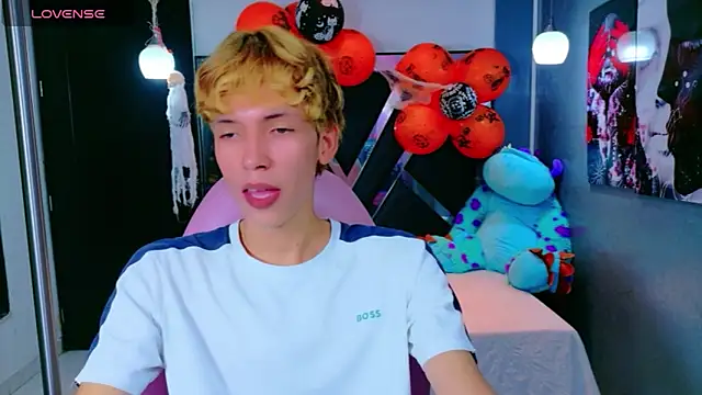 Snapshot of park_jimin1 chatting on October 24, 2025, 12:12 pm park jimin1 online show from October 24, 2025, 12:12 pm