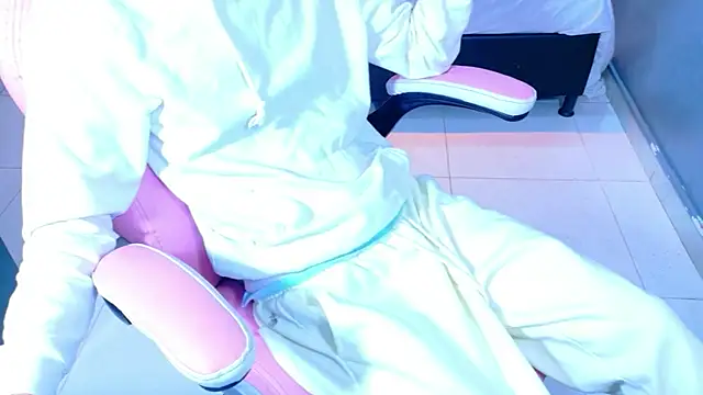 Snapshot of park_jimin1 chatting on November 12, 2025, 12:05 pm park jimin1 online show from November 12, 2025, 12:05 pm