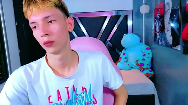 Snapshot of park_jimin1 chatting on November 17, 2025, 2:56 pm park jimin1 online show from November 17, 2025, 2:56 pm