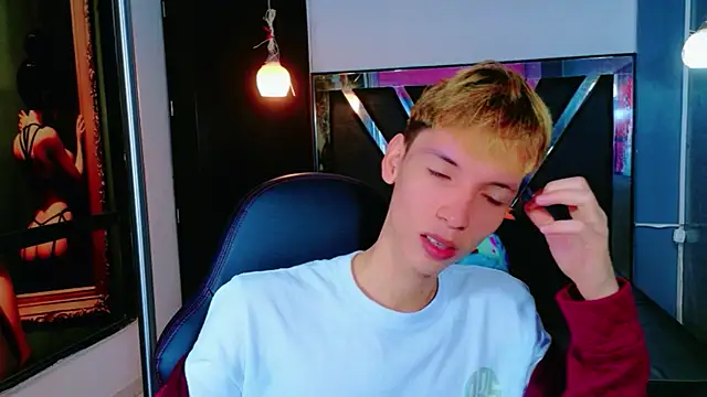 Snapshot of park_jimin1 chatting on December 4, 2025, 12:03 pm park jimin1 online show from December 4, 2025, 12:03 pm