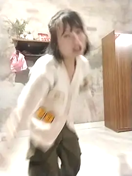 linda bae00 online show from February 21, 2026, 1:01 pm