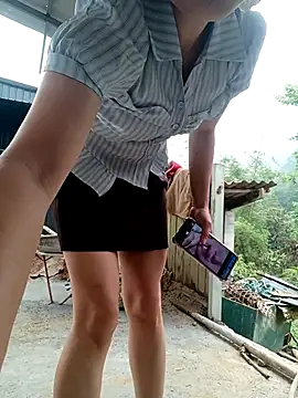 linda bae00 online show from April 17, 2026, 1:41 am