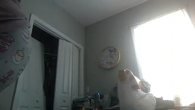 PlushPrincesss online show from January 12, 2026, 6:46 pm