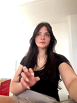 Snapshot of Danielaeliana chatting on September 26, 2025, 6:56 pm Danielaeliana online show from September 26, 2025, 6:56 pm