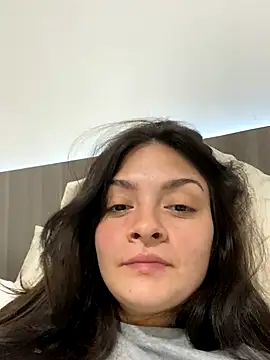 Snapshot of Danielaeliana chatting on September 28, 2025, 5:02 am Danielaeliana online show from September 28, 2025, 5:02 am