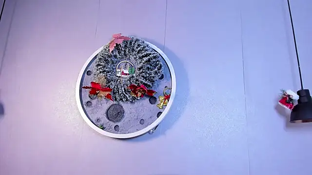 Roxy Medina online show from December 21, 2025, 3:57 am