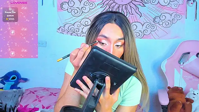 brihanna cooper online show from April 21, 2026, 2:01 pm