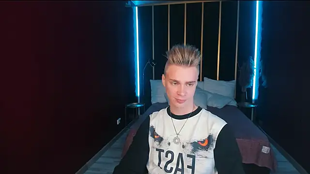 LawrenceMiles online show from September 22, 2025, 10:50 am