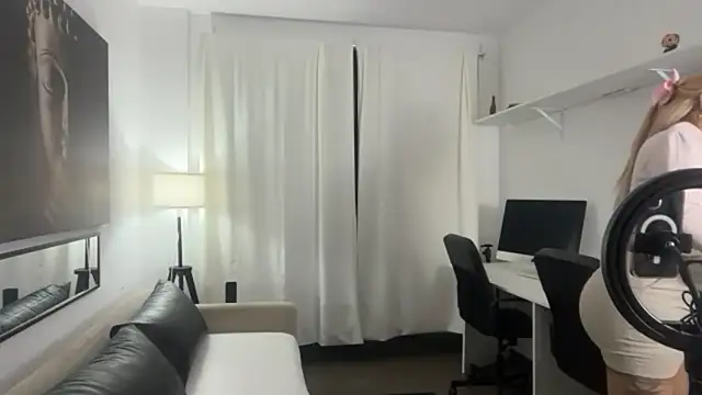 Snapshot of alrad chatting on March 26, 2026, 11:43 pm alrad online show from March 26, 2026, 11:43 pm