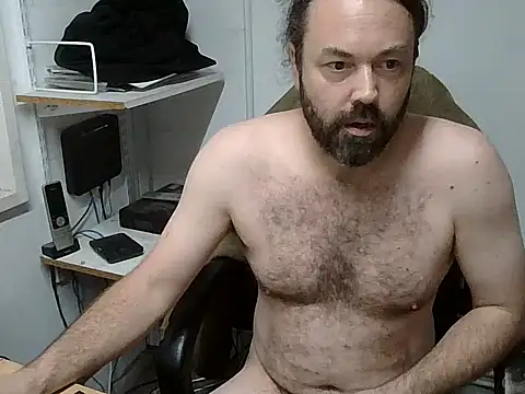 Snapshot of rogerevenmore chatting on December 15, 2025, 5:50 pm rogerevenmore online show from December 15, 2025, 5:50 pm