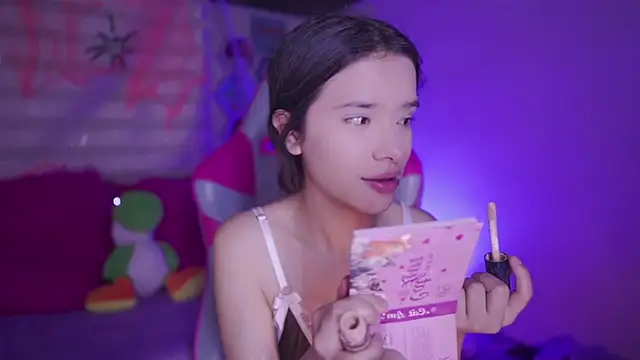 Lana Dreams  online show from October 31, 2025, 11:17 pm