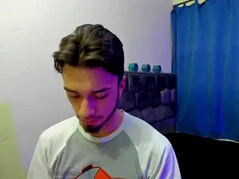 Snapshot of theostone chatting on September 19, 2025, 8:38 am theostone online show from September 19, 2025, 8:38 am