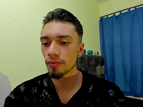 Snapshot of theostone chatting on September 26, 2025, 9:24 am theostone online show from September 26, 2025, 9:24 am