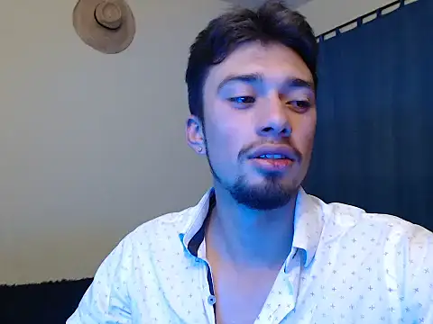 Snapshot of theostone chatting on November 13, 2025, 8:19 pm theostone online show from November 13, 2025, 8:19 pm