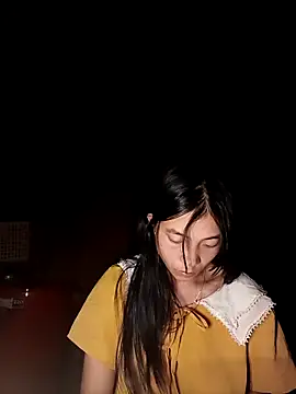 Snapshot of EmLy02 chatting on October 7, 2025, 1:30 pm EmLy02 online show from October 7, 2025, 1:30 pm