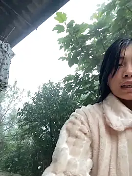 Snapshot of EmLy02 chatting on October 25, 2025, 12:07 am EmLy02 online show from October 25, 2025, 12:07 am