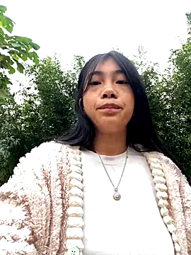 Snapshot of EmLy02 chatting on October 30, 2025, 11:38 pm EmLy02 online show from October 30, 2025, 11:38 pm