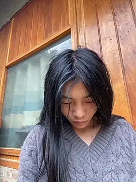 Snapshot of EmLy02 chatting on November 3, 2025, 12:02 am EmLy02 online show from November 3, 2025, 12:02 am