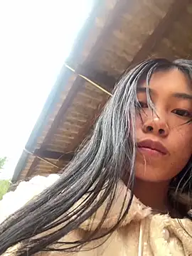 Snapshot of EmLy02 chatting on December 3, 2025, 12:07 am EmLy02 online show from December 3, 2025, 12:07 am