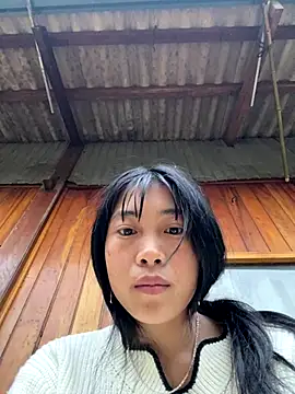 Snapshot of EmLy02 chatting on December 16, 2025, 9:36 am EmLy02 online show from December 16, 2025, 9:36 am