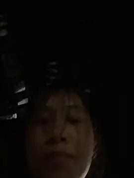 EmLy02 online show from May 5, 2026, 5:37 am