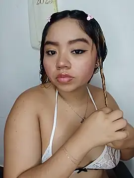 Emily  Hott online show from May 22, 2026, 9:26 am