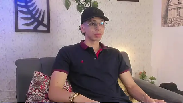 nicolai drake online show from November 3, 2025, 3:41 am