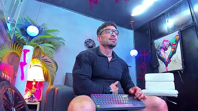 dennis cox1 online show from September 9, 2025, 8:58 am