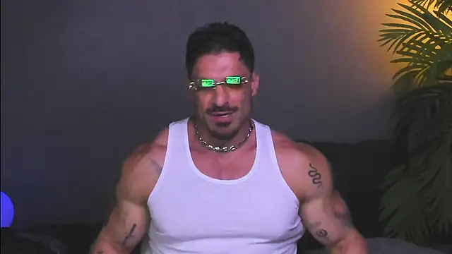 dennis cox1 online show from December 3, 2025, 8:12 am