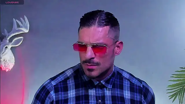 Snapshot of dennis_cox1 chatting on January 10, 2026, 5:53 am dennis cox1 online show from January 10, 2026, 5:53 am