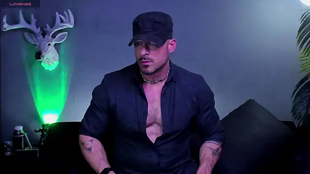 Snapshot of dennis_cox1 chatting on February 8, 2026, 10:40 am dennis cox1 online show from February 8, 2026, 10:40 am