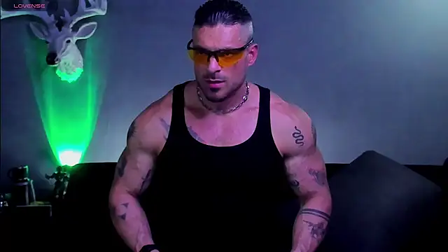 Snapshot of dennis_cox1 chatting on February 10, 2026, 1:10 am dennis cox1 online show from February 10, 2026, 1:10 am