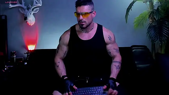 Snapshot of dennis_cox1 chatting on February 22, 2026, 6:35 am dennis cox1 online show from February 22, 2026, 6:35 am