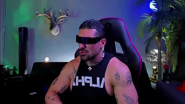 Snapshot of dennis_cox1 chatting on March 25, 2026, 4:18 am dennis cox1 online show from March 25, 2026, 4:18 am