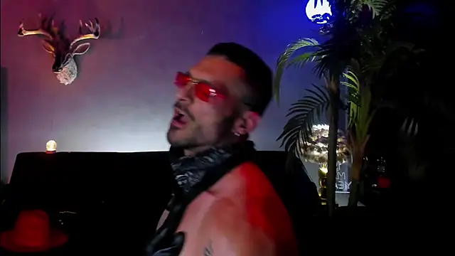 Snapshot of dennis_cox1 chatting on April 4, 2026, 2:21 am dennis cox1 online show from April 4, 2026, 2:21 am