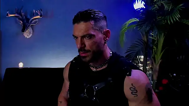 Snapshot of dennis_cox1 chatting on April 5, 2026, 2:09 am dennis cox1 online show from April 5, 2026, 2:09 am