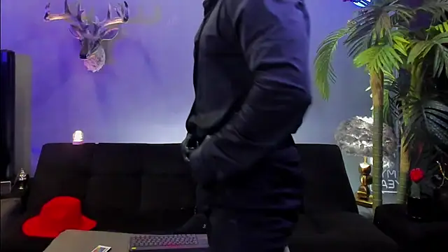 Snapshot of dennis_cox1 chatting on April 10, 2026, 11:59 am dennis cox1 online show from April 10, 2026, 11:59 am