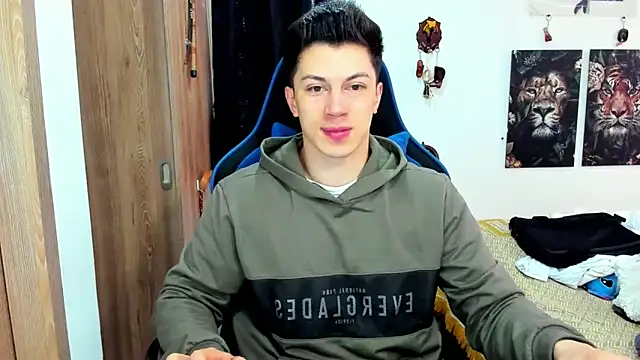 Snapshot of javiersexymann chatting on December 13, 2024, 4:49 pm javiersexymann online show from December 13, 2024, 4:49 pm